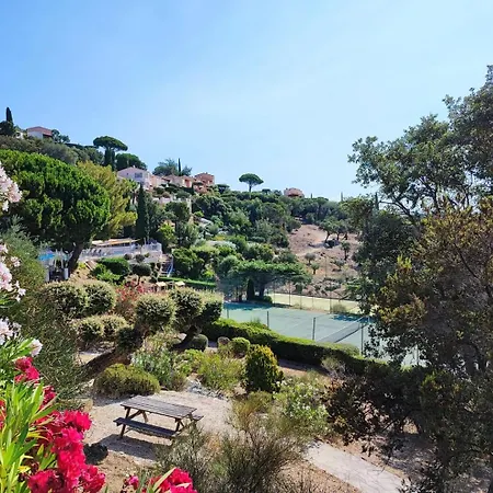 La Maison Collines De Guerrevieille בית נופש