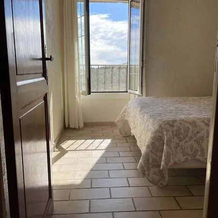 Holiday home La Maison Collines De Guerrevieille *